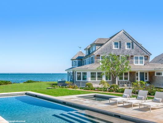 Luxury Oceanfront Homes in New England